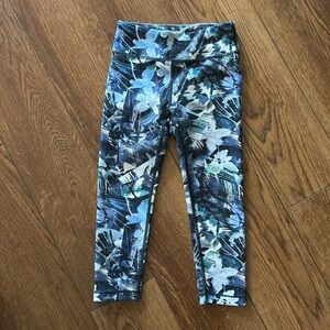 Athleta girl high rise chit chat capri size 7